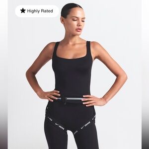 NikeSKIMS Matte
Women's Square-Neck Tank